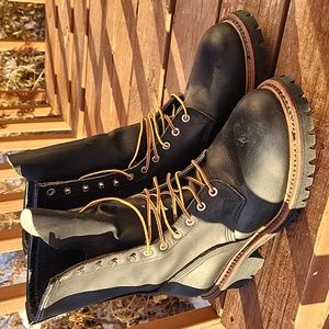 Brand new Men's RED WING boots!!